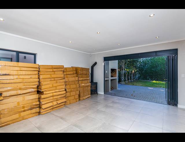 3 BEDROOM FREEHOLD FOR SALE IN SAGEWOOD